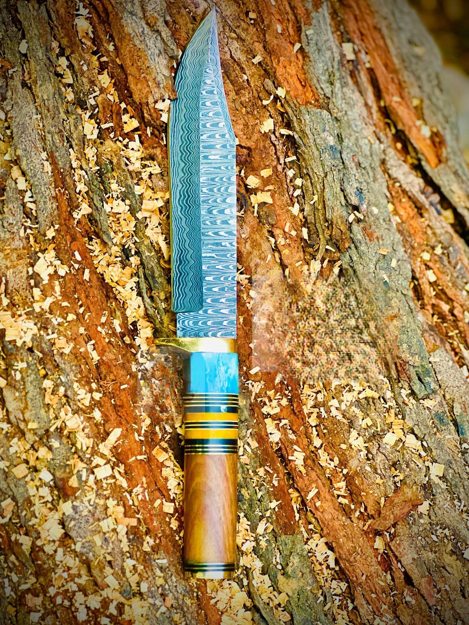 Hand Forged Damascus Steel Bowie Hunting Knife with Leather Sheath - Image 3