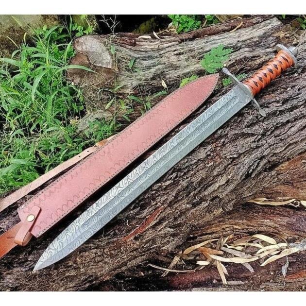 CUSTOM HANDMADE DAMASCUS STEEL BATTLE SWORD & LEATHER SHEATH